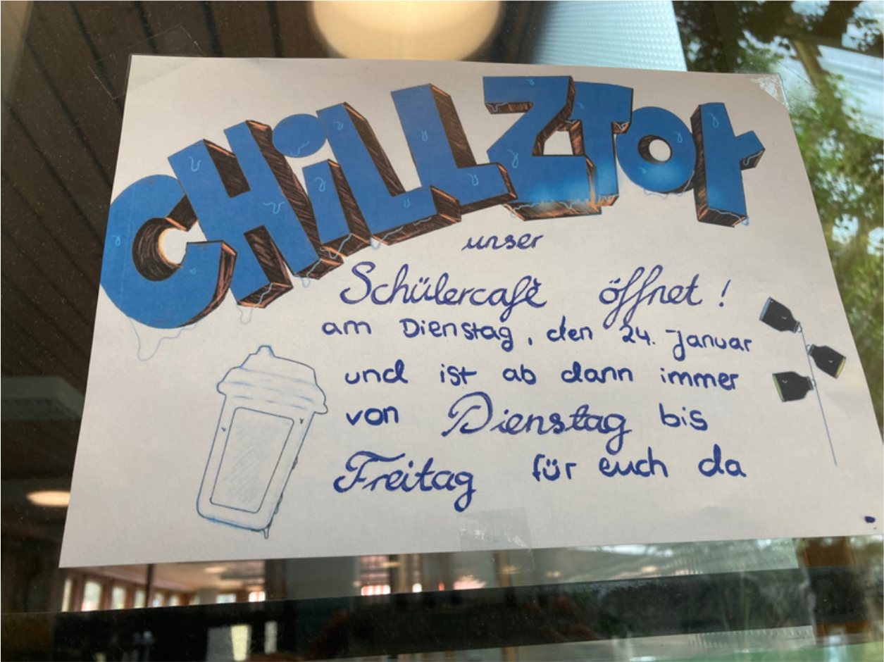Plakat "Chillztor - unser Schülercafé geöffnet! am Dienstag, den 24. Januar und ist ab dann immer von Dienstag bis Freitag für euch da"